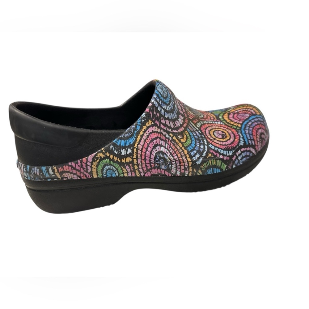 Crocs Women's Neria Pro Il Graphic Work Nurse Clogs Shoes Size 8 - Picture 5 of 8